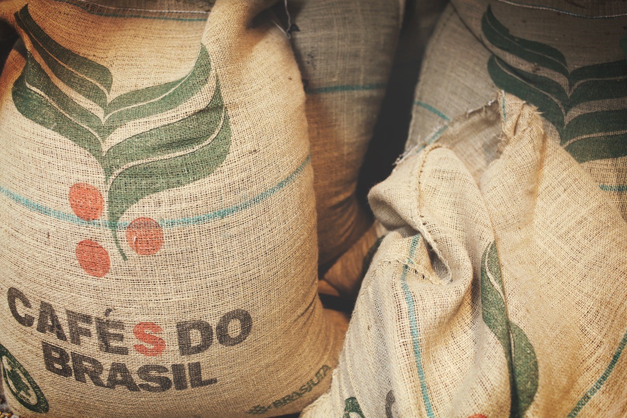 貿易はブラジルの作物を待っている – ADM投資家サービス