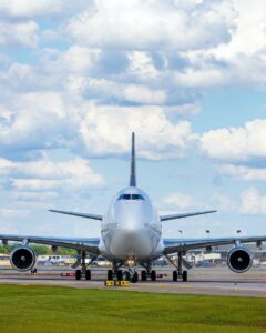 commercial airliner