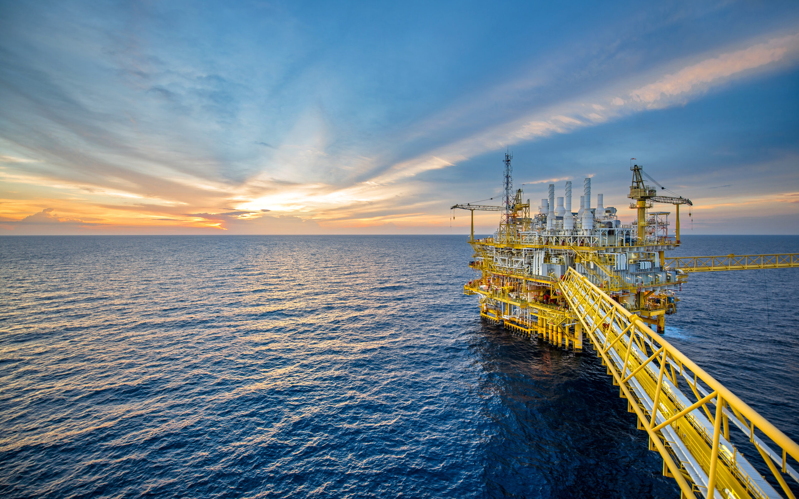 Peace Memorandum Signed, Oil Selloff