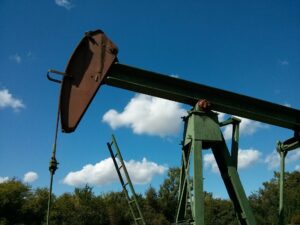 oil derrick